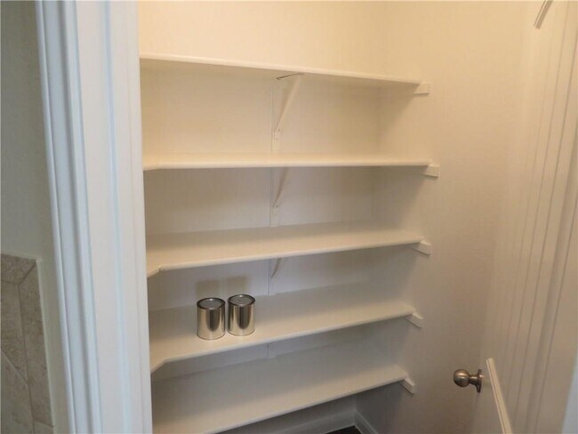 Building Photo - 245 Voss