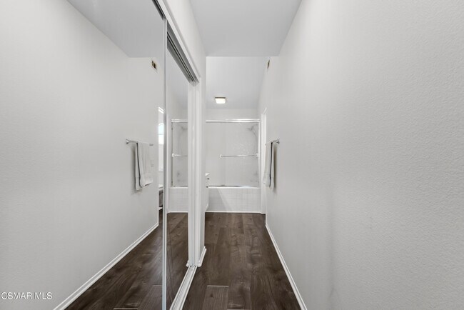 Building Photo - 4894 Santo Dr