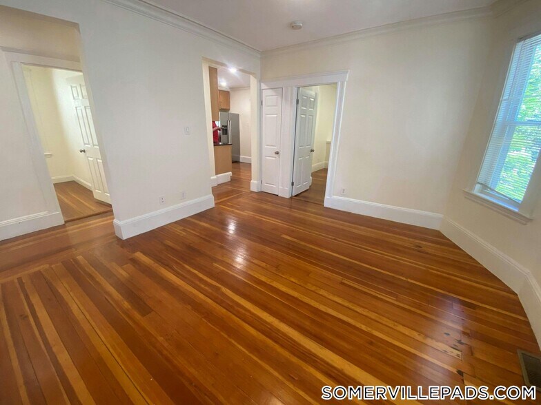 Building Photo - 65 Conwell Ave