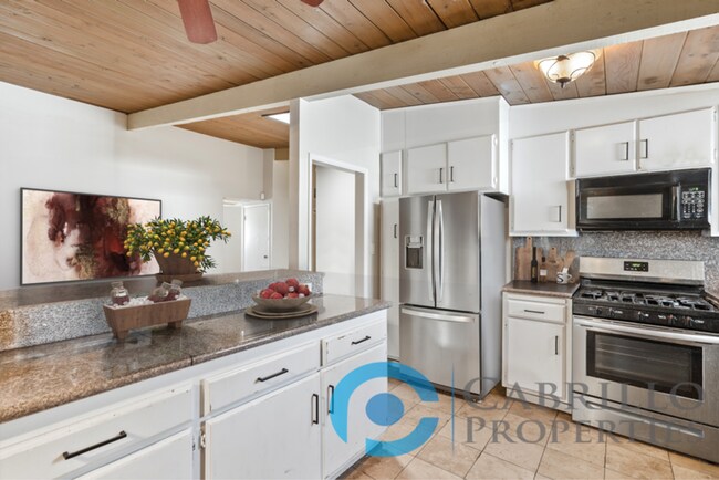 Building Photo - Gorgeous 5bd/3ba house walking distance to SDSU w/ Pool