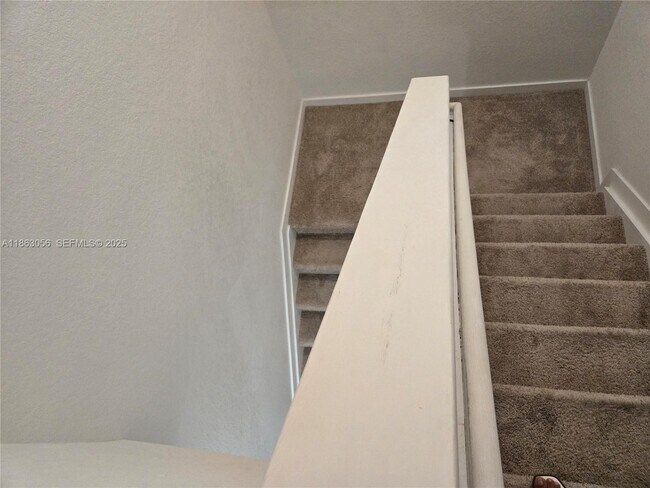 Building Photo - 490 NE 12th St