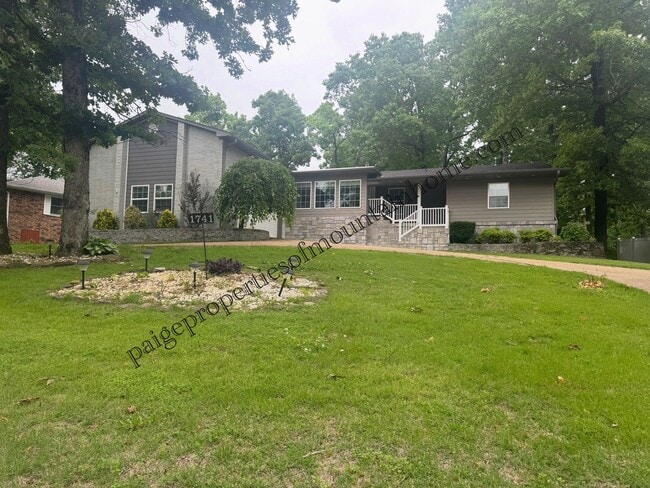 Building Photo - 4 Bed/2 Bath Home in Village Green