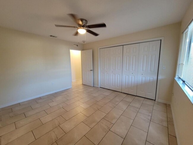 Building Photo - 7857 Pinehurst Dr
