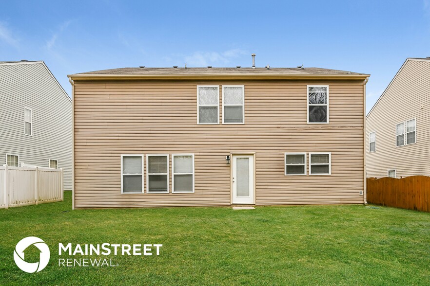 Building Photo - 5655 Hammermill Dr