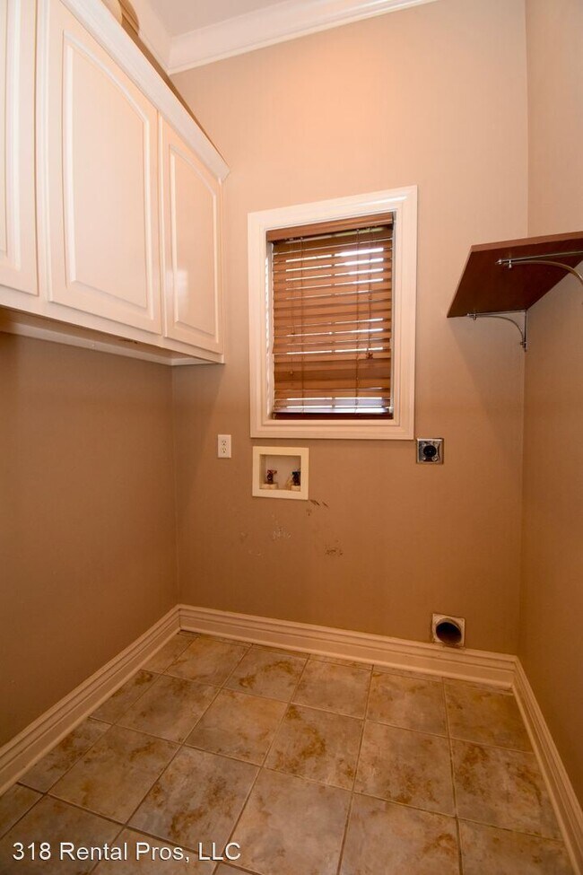 Building Photo - 3 br, 2 bath House - 119 Sarah Drive