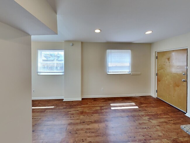 Building Photo - 31 Chittenden Ave