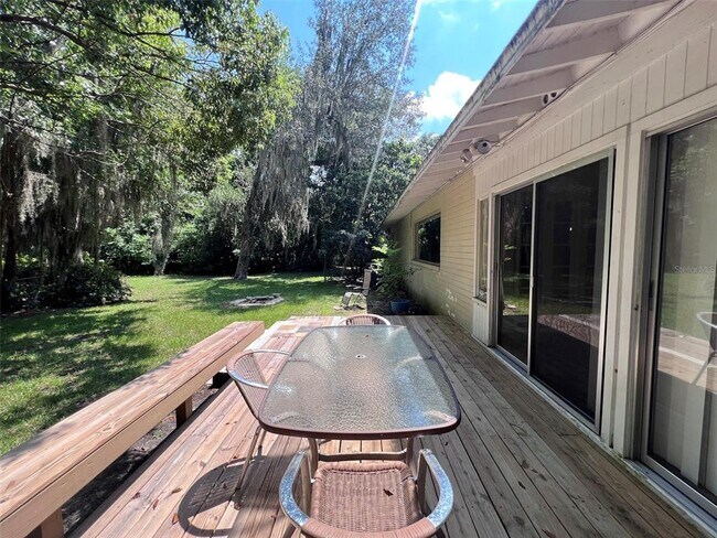 Building Photo - 1516 NW 14th Ave