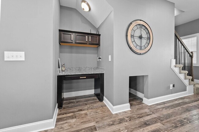 Building Photo - 1116 Eagle's View Dr