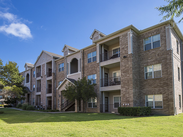 Towne Crossing Apartments - Mansfield, TX | Apartment Finder