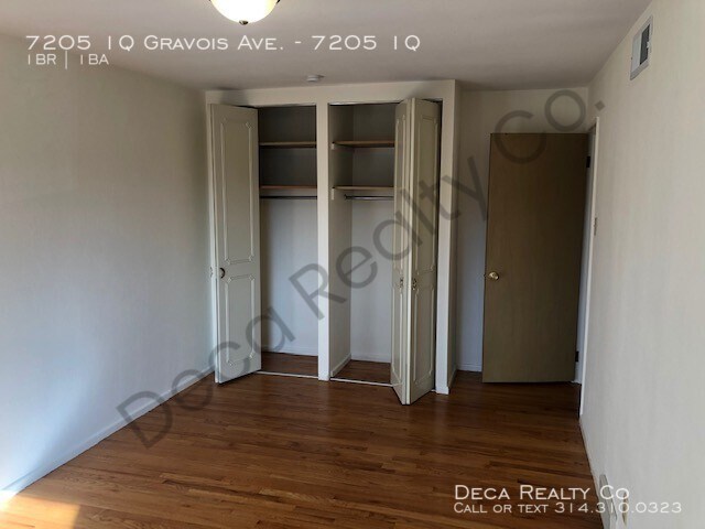 Building Photo - 1 Bedroom Apartment 55+