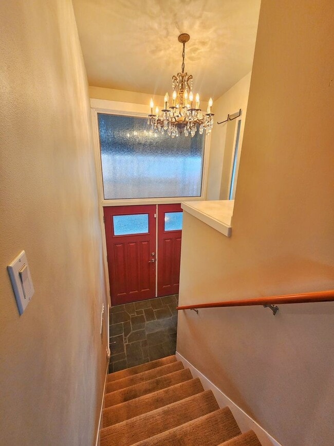 Building Photo - Beautiful 4 Bed 3 Bath Spacious Home in Renton