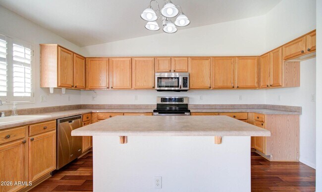 Building Photo - 9271 W Sunnyslope Ln