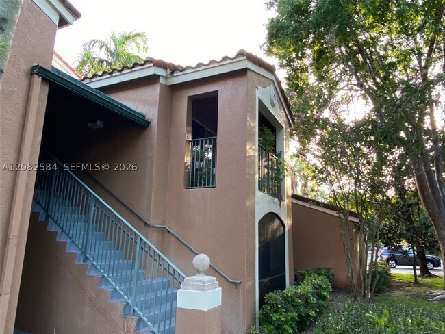 Building Photo - 4820 N State Rd 7