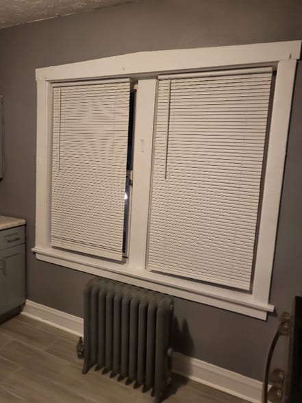 Building Photo - 8936 S Ashland Ave