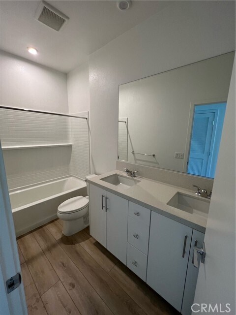 Building Photo - 1715 W Cara Dr