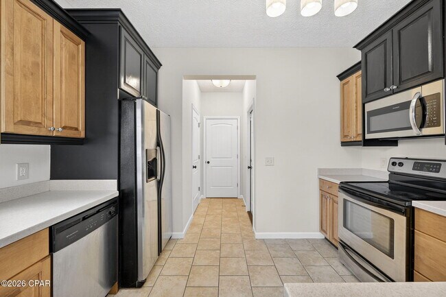Building Photo - 2605 Avondale Ct