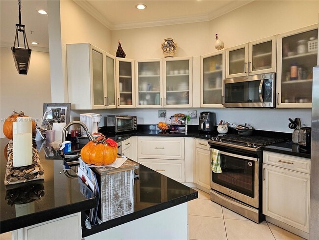 Building Photo - 3020 NW 125th Ave