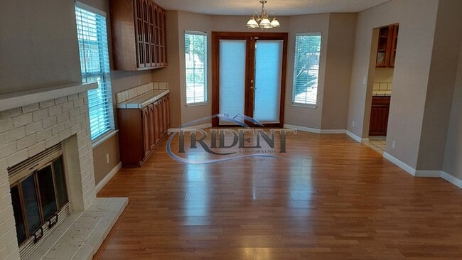 Building Photo - 2 story, 3 bedroom, 2 1/2 bath house
