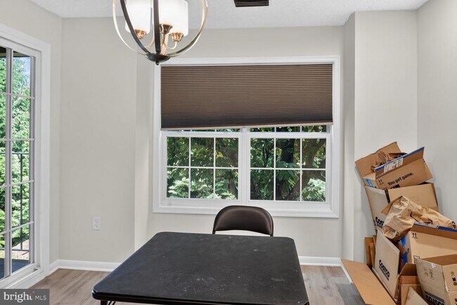 Building Photo - 6929 Clearwind Ct
