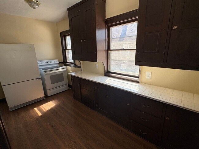 Building Photo - Home for Rent Northwest Rockford