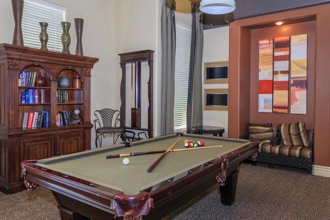 Building Photo - 1941 S PIERPONT Dr