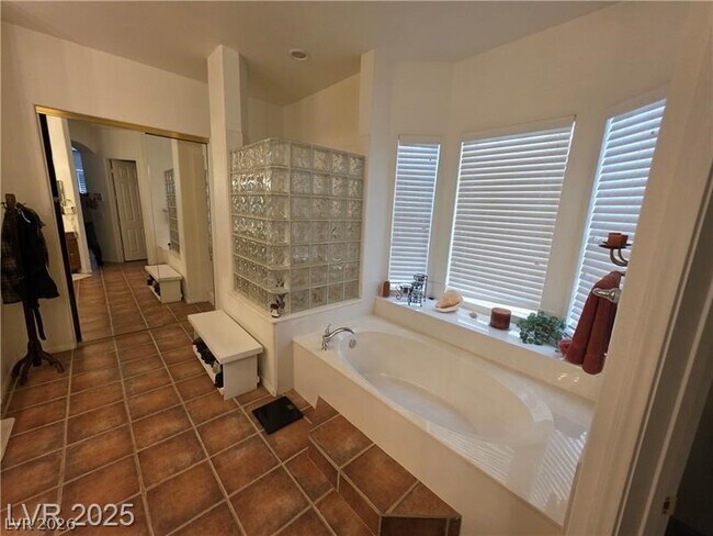 Building Photo - 5320 Polizze Ave