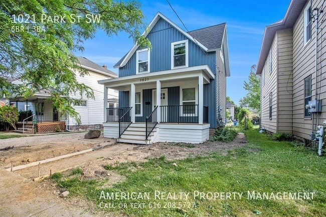 Primary Photo - 1021 Park St SW