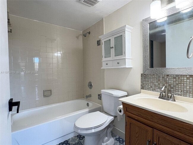 Building Photo - 9285 SW 125th Ave