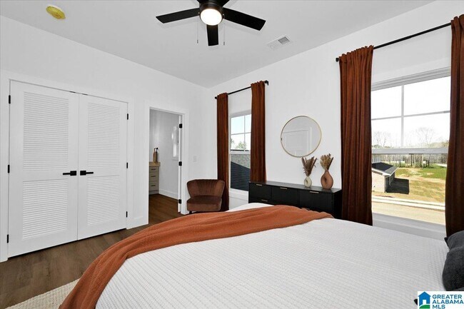 Building Photo - 304 GARDEN St