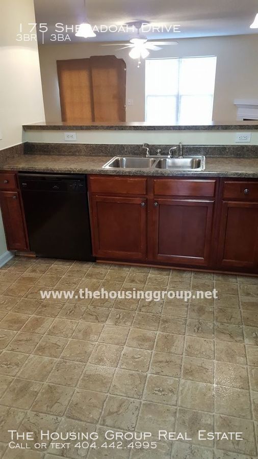 Building Photo - New Listing in Riverdale/Clayton County