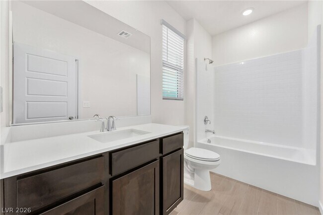 Building Photo - 9398 Noble Fir Rdg Ave