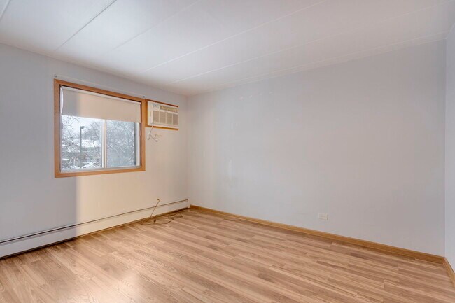 Building Photo - 2505 Spring St