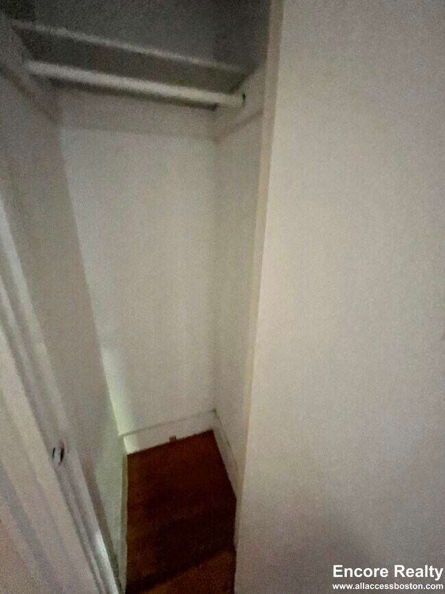 Building Photo - 1788 Beacon St