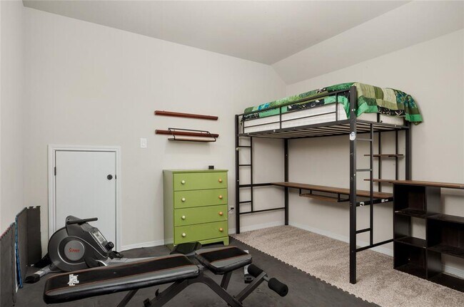 Building Photo - 136 Ravello St