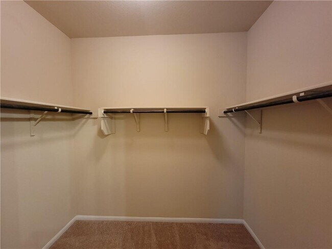 Building Photo - 408 Luna Vista Dr
