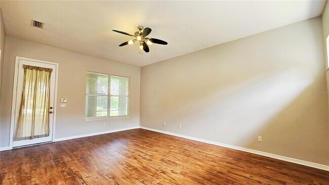 Building Photo - 12761 Bideford Ave