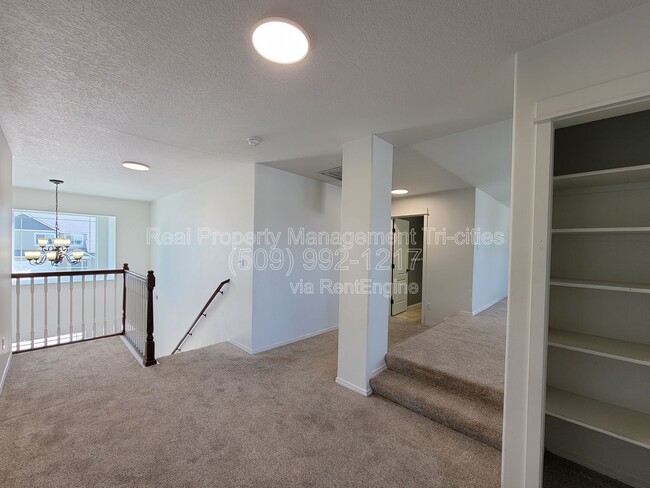 Building Photo - 5017 Laredo Dr