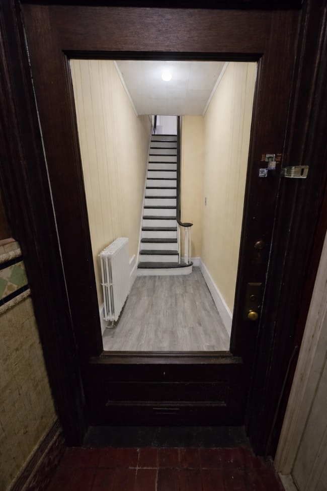 Building Photo - 1231 N 54th St