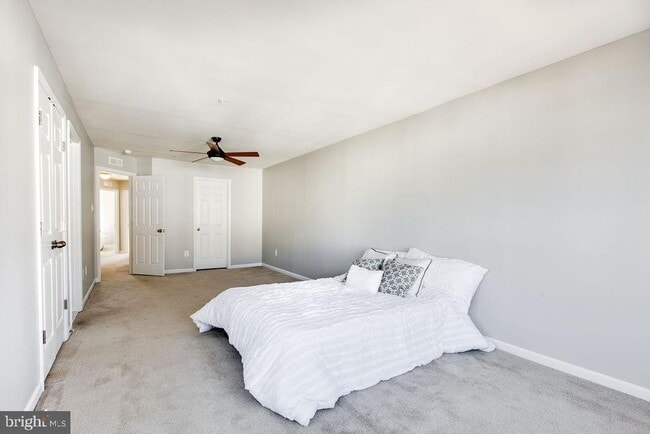 Building Photo - 7831 River Rock Way