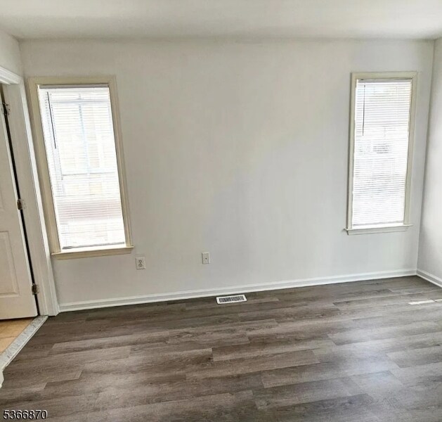 Building Photo - 906 Rhoads Dr