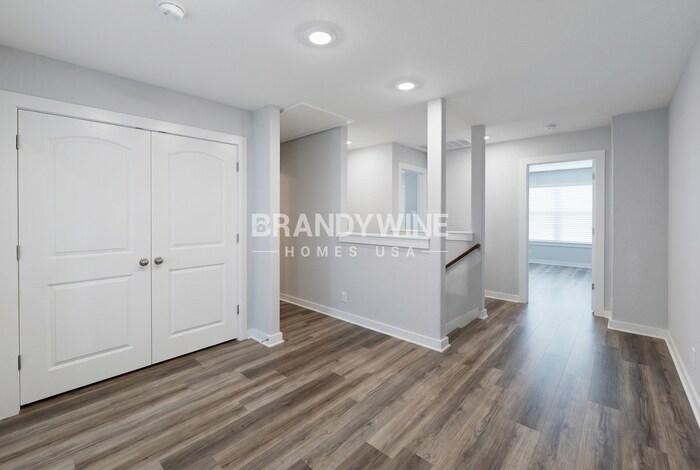 Building Photo - 10313 Ida Gdn Wy