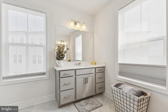 Building Photo - 42597 Nubbins Ter