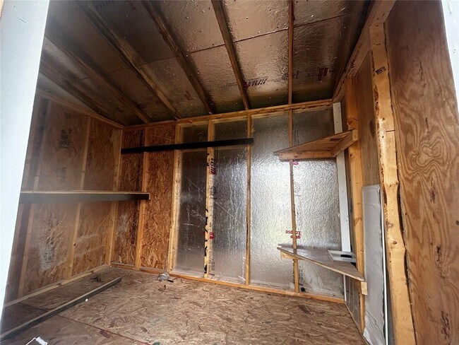 Building Photo - 5503 Burgundy Dr