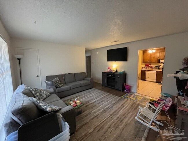 Building Photo - 4965 Yacht Harbor Dr
