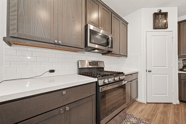 Building Photo - 9747 Pettus Crk Dr