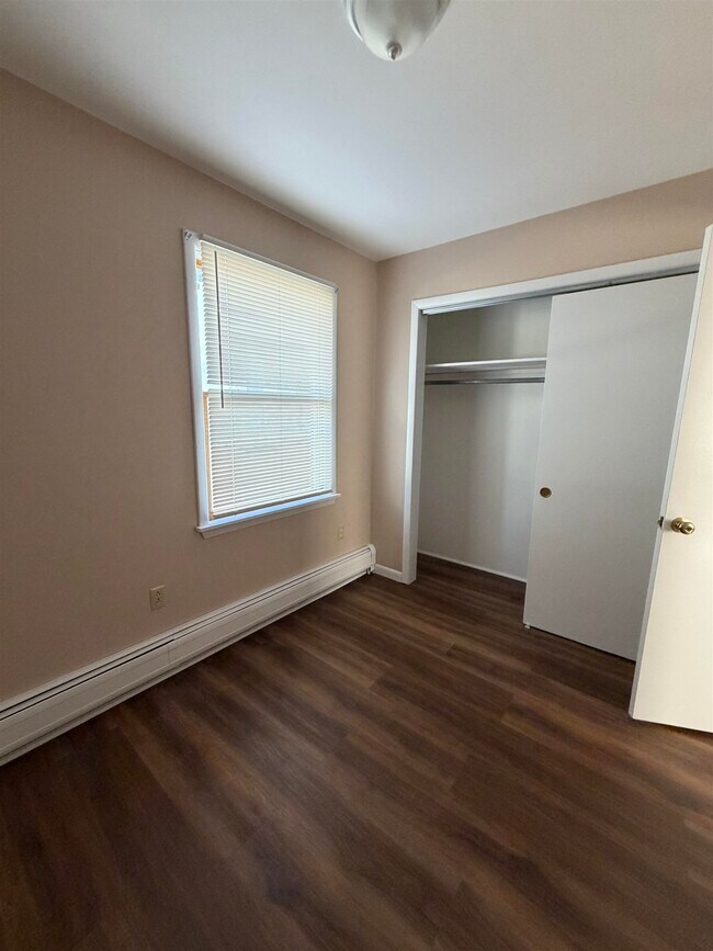 Building Photo - 200 Culver Ave