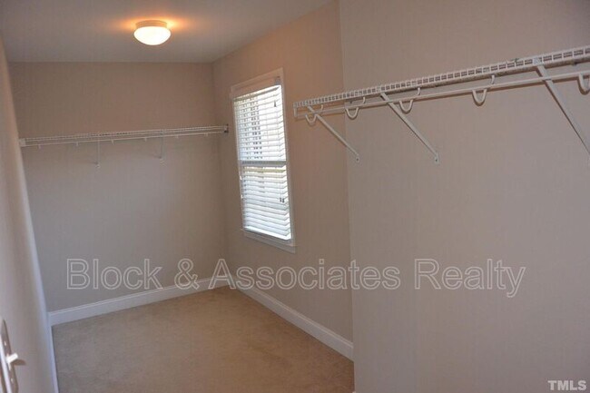 Building Photo - 9602 Heathermill Ln