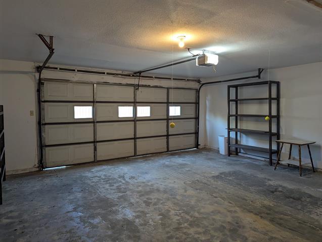 Building Photo - 1308 Cherry Hill Ln