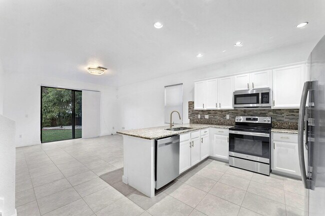 Building Photo - 3841 Aspen Leaf Dr