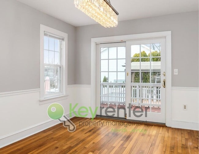 Building Photo - Spacious 3-Bed, 2-Bath Nutley Home with Bonus Office, Multi-Level Deck & Quiet Location